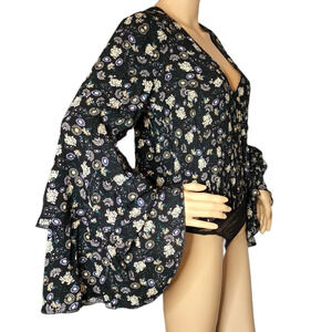 Intimately Free People boho flare sleeve bodysuit. Size Small
